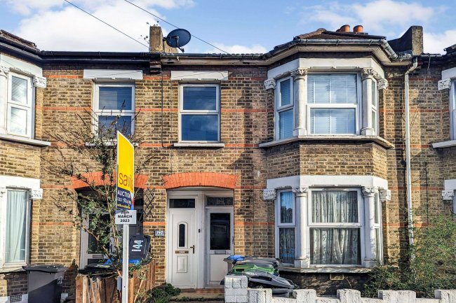 140 Davidson Road, East Croydon, Surrey, CR0 6DE 8