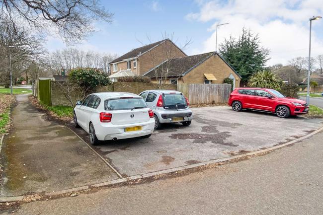 Land adjacent 16 Cheviot Way, Verwood, BH31 6UG 4