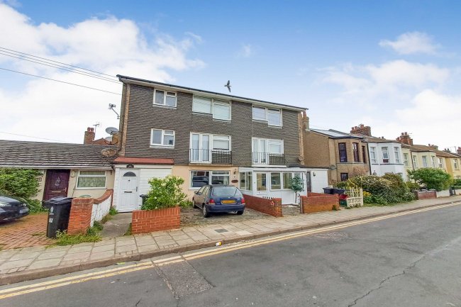 Flats 1 2 and 3 Priory Court, Station Road, Walton-On-the-Naze, Essex, CO14 8DN 8