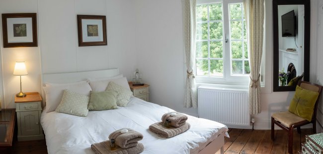 Jack’s Mill Place, Park Lane, Harefield, Uxbridge, Middlesex, UB9 6HL 4