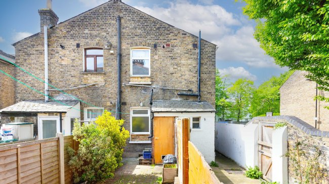 Abrahams Flat, 279 Francis Road, Leyton, London, E10 6NW 7