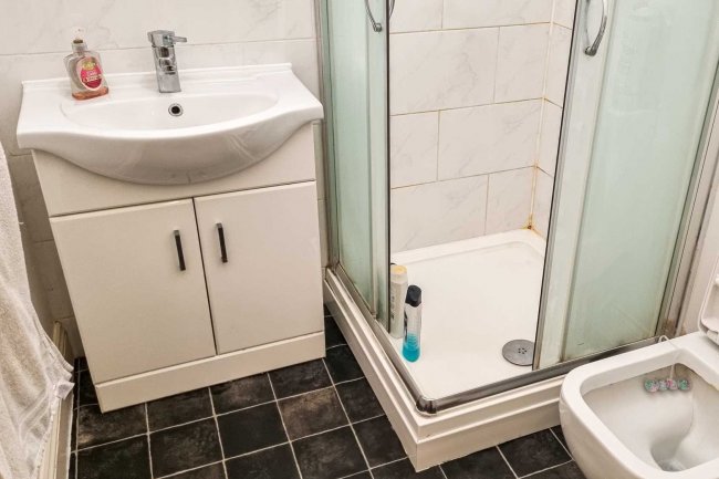 59a Barnet High Street, Barnet, Hertfordshire, EN5 5UR 7