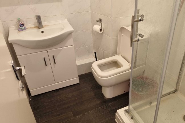 59a Barnet High Street, Barnet, Hertfordshire, EN5 5UR 7