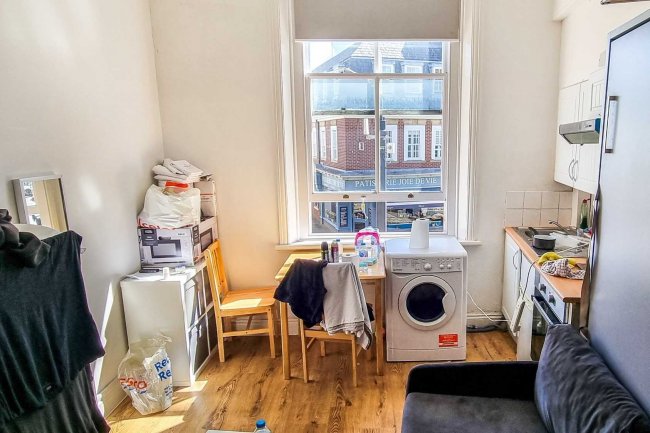 59a Barnet High Street, Barnet, Hertfordshire, EN5 5UR 7