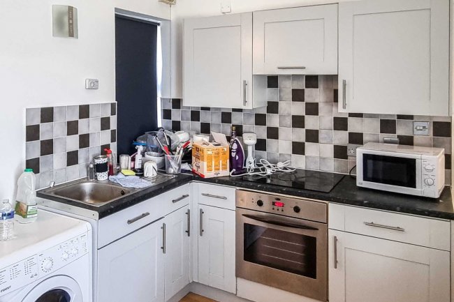 59a Barnet High Street, Barnet, Hertfordshire, EN5 5UR 7