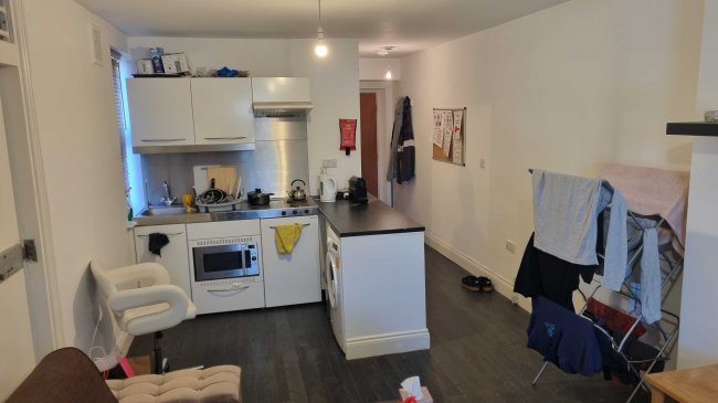 59a Barnet High Street, Barnet, Hertfordshire, EN5 5UR 7