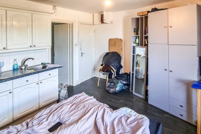 59a Barnet High Street, Barnet, Hertfordshire, EN5 5UR 7