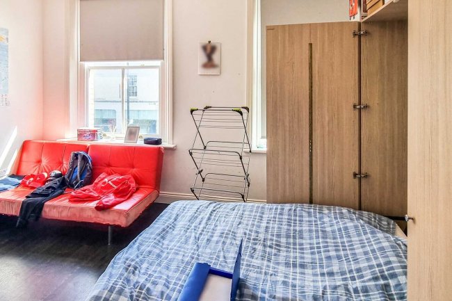 59a Barnet High Street, Barnet, Hertfordshire, EN5 5UR 7