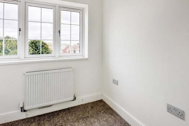 116 Wingate Road, Luton LU4 8PY 10