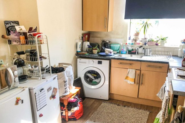 8 The Drive, Countesthorpe, Leicester, LE8 5PB 4