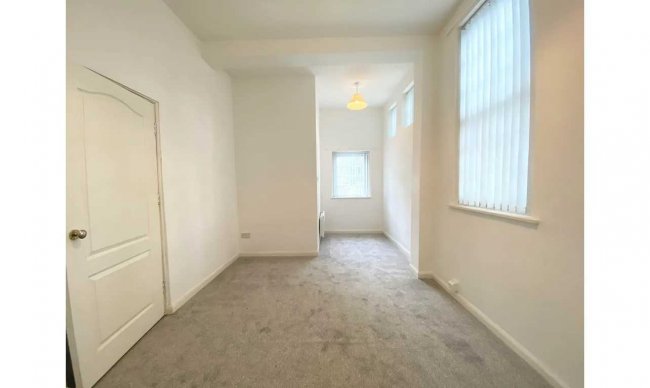 9 The Drive, Countesthorpe, Leicester, LE8 5PB 5