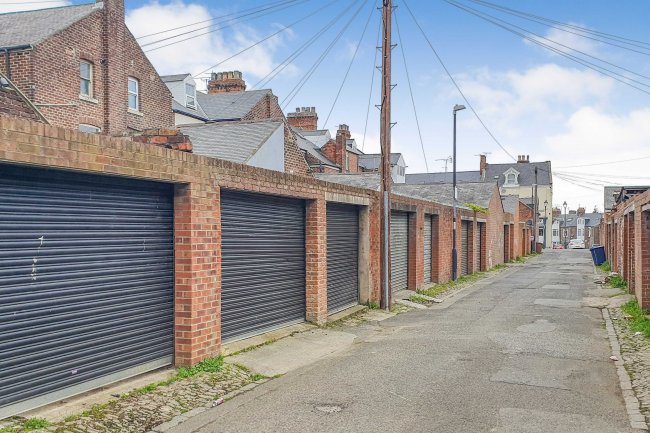 10 Azalea Terrace North, Sunderland, SR2 7ES 4