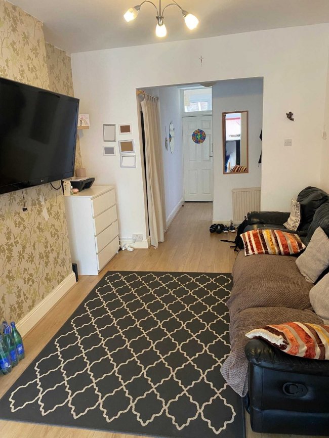 64 Norbury Court Road, Norbury, London SW16 4HT 4