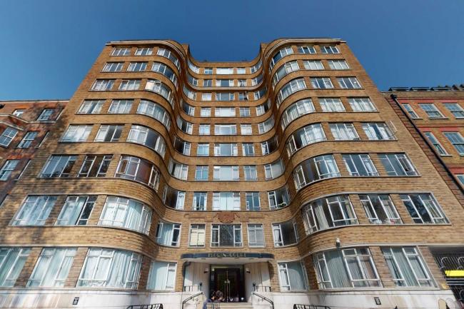 Flat 15 Florin Court, 6 - 9 Charterhouse Square, Barbican, London, EC1M 6ET 2