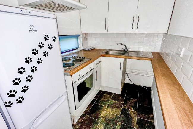 9 Alexander Close, Barnet, Hertfordshire, EN4 9PW 4