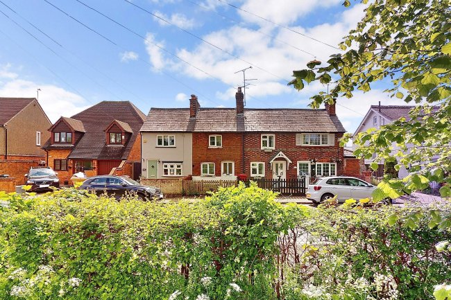 32 Kentwood Hill, Tilehurst, Reading, RG31 6DE 1