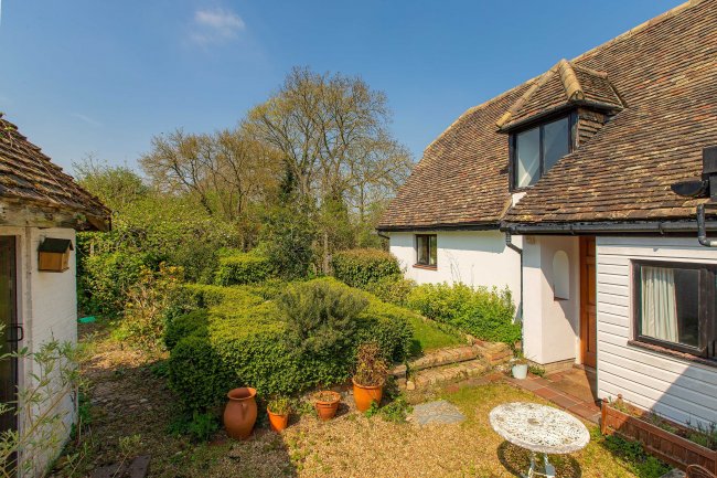 Honey Hill Cottage, Pettitts Lane, Dry Drayton, Cambridge, CB23 8BT 6