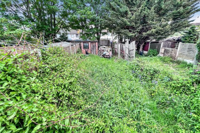 221 Beam Avenue, Dagenham, Essex, RM10 9BP 3