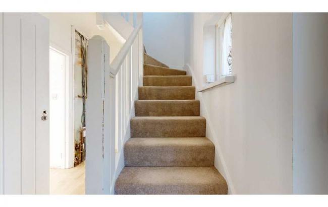 93 Hemel Hempstead Road, Redbourn, St Albans, Hertfordshire AL3 7NN 1