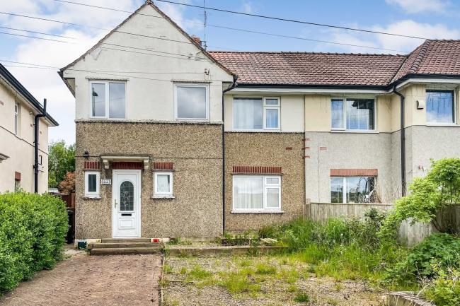 93 Hemel Hempstead Road, Redbourn, St Albans, Hertfordshire AL3 7NN 1