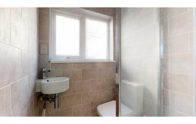 93 Hemel Hempstead Road, Redbourn, St Albans, Hertfordshire AL3 7NN 1