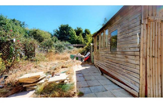 93 Hemel Hempstead Road, Redbourn, St Albans, Hertfordshire AL3 7NN 1