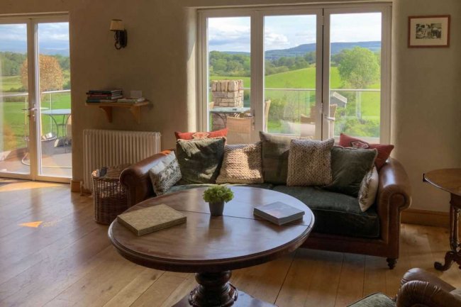 Lyth Valley Country Inn, Lyth, Near Kendal, Cumbria LA8 8DB 2