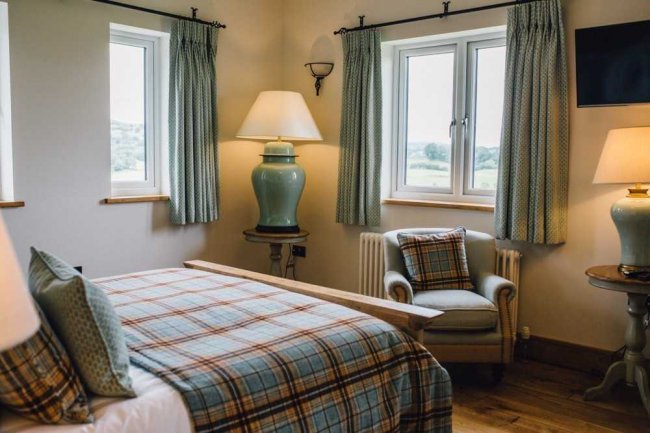 Lyth Valley Country Inn, Lyth, Near Kendal, Cumbria LA8 8DB 2