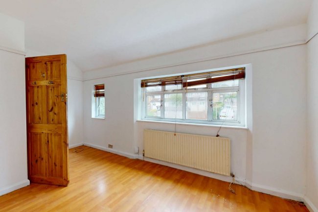 4 Downsview Gardens, Upper Norwood, SE19 3XQ 2