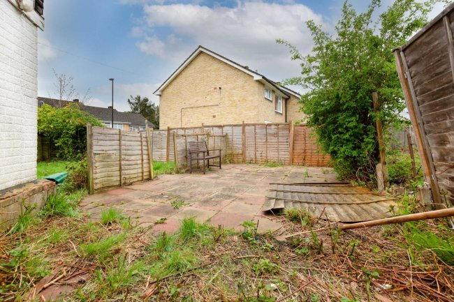 4 Downsview Gardens, Upper Norwood, SE19 3XQ 2