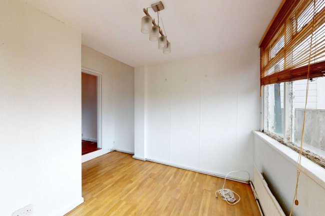 4 Downsview Gardens, Upper Norwood, SE19 3XQ 2