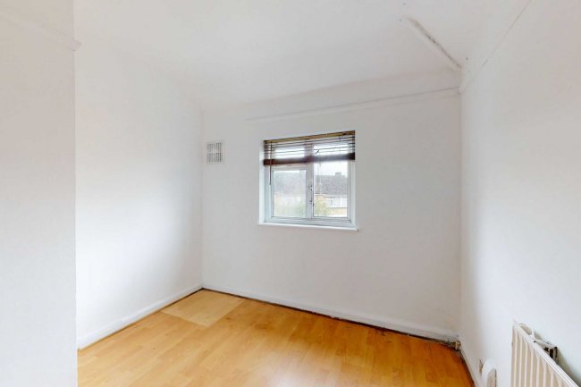 4 Downsview Gardens, Upper Norwood, SE19 3XQ 2