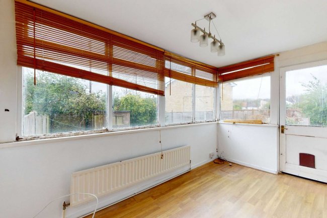 4 Downsview Gardens, Upper Norwood, SE19 3XQ 2