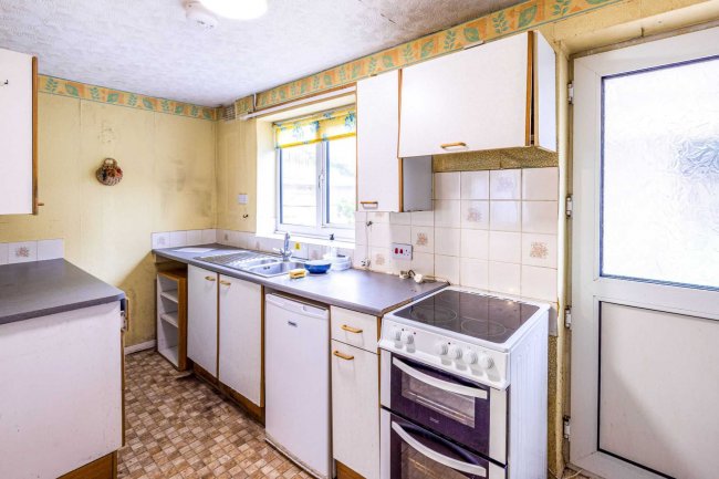 7 Potlands, Leeming Bar, Northallerton DL7 9BA 4