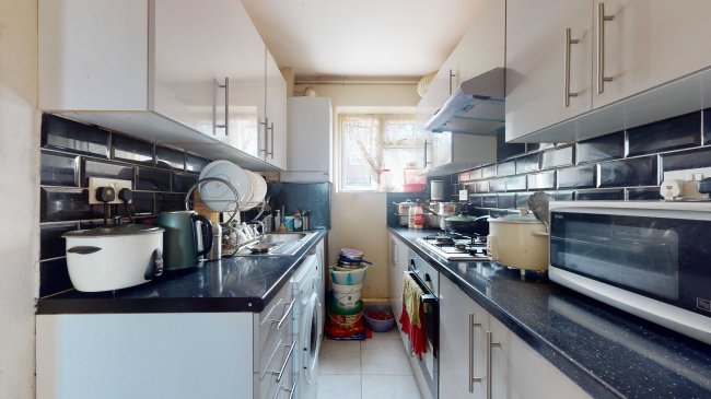 8 Darwin Court, Balaam Street, Plaistow, London, E13 8RB 1