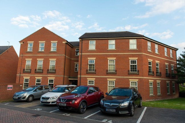 18 Cornfall Place, Barnsley, South Yorkshire. S70 6BW 9