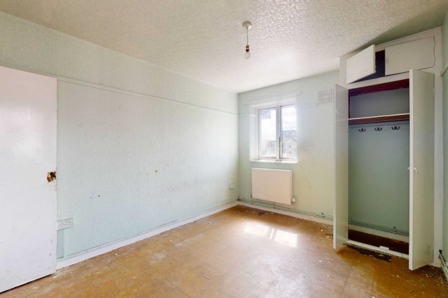 37 Perkins House, Wallwood Street, Poplar, London E14 7AH 6