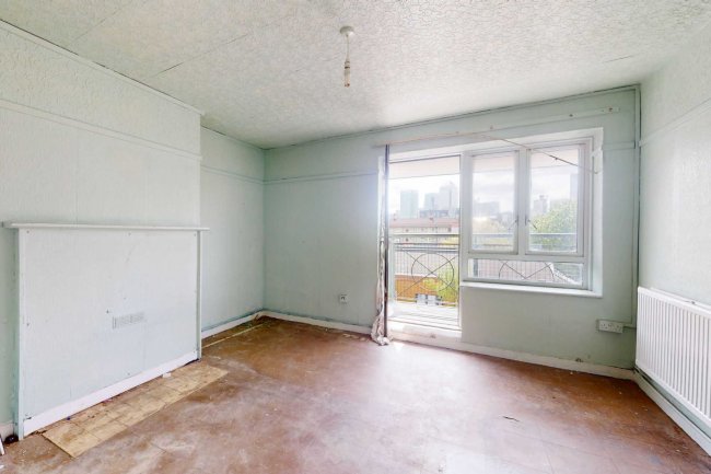 37 Perkins House, Wallwood Street, Poplar, London E14 7AH 6