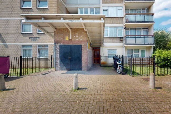33 Salisbury House, Hobday Street, Poplar, London, E14 6AY 2