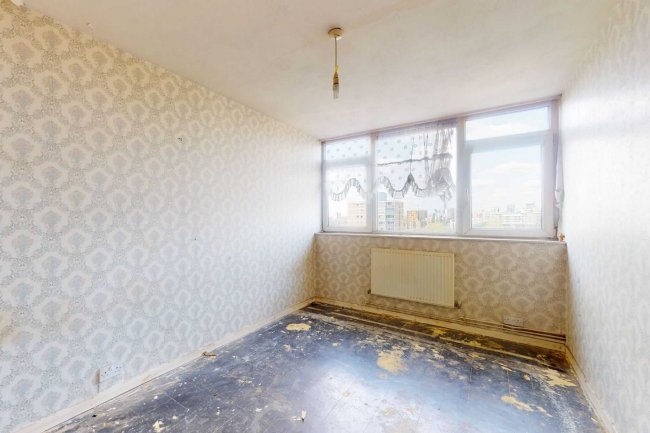 33 Salisbury House, Hobday Street, Poplar, London, E14 6AY 2