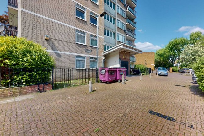 33 Salisbury House, Hobday Street, Poplar, London, E14 6AY 2