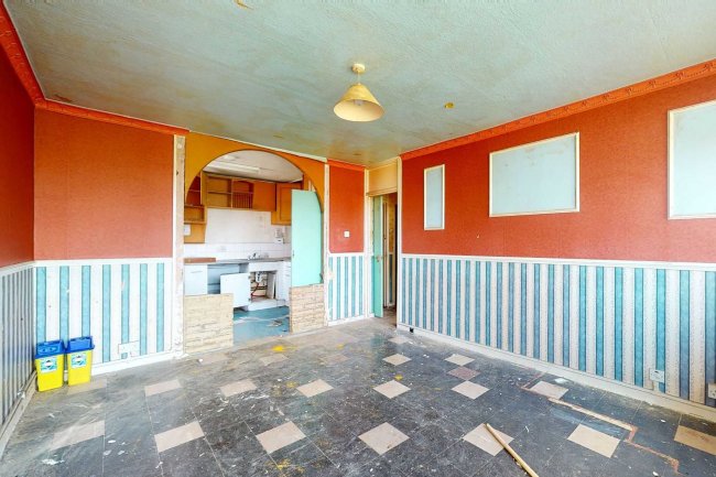 33 Salisbury House, Hobday Street, Poplar, London, E14 6AY 2