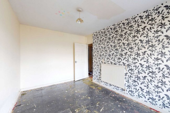 9 Gayton House, Chiltern Road, Bow, London, E3 4BX 3