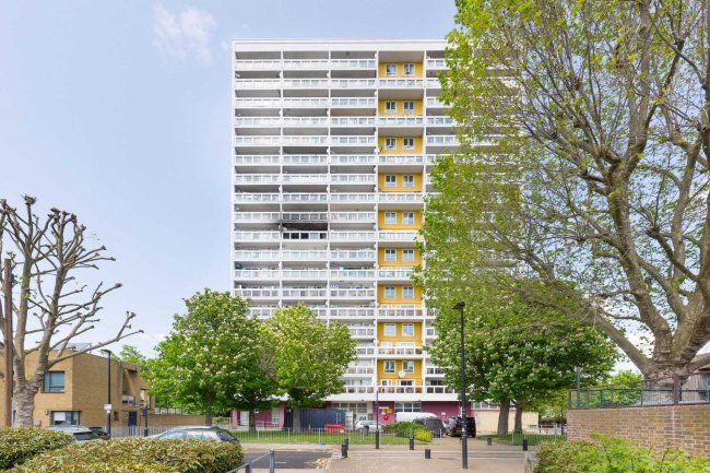 9 Gayton House, Chiltern Road, Bow, London, E3 4BX 3