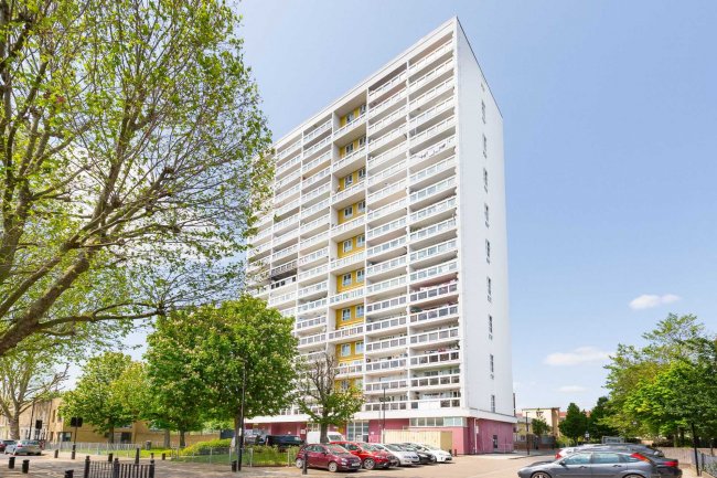 9 Gayton House, Chiltern Road, Bow, London, E3 4BX 3