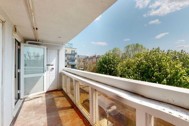 9 Gayton House, Chiltern Road, Bow, London, E3 4BX 3