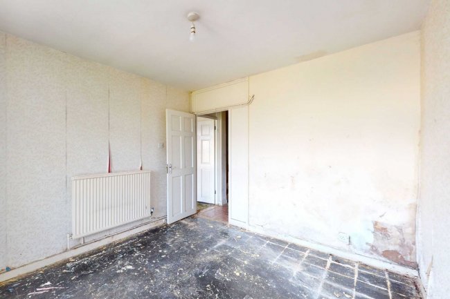 9 Gayton House, Chiltern Road, Bow, London, E3 4BX 3