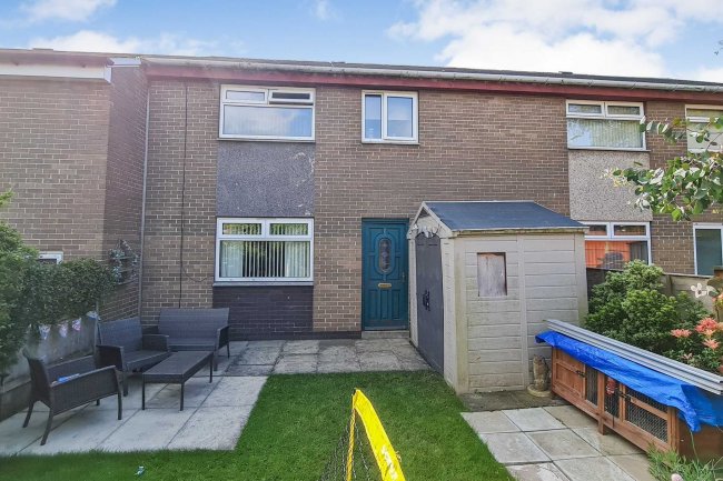 6 Gargrave Close, Rastrick, Brighouse, West Yorkshire. HD6 3LL 9