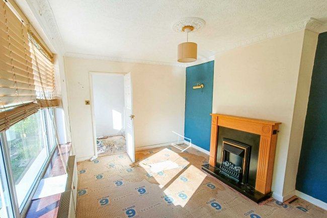 6 Trafford Gardens, Barrow, Clitheroe, Lancashire, BB7 9AX 2