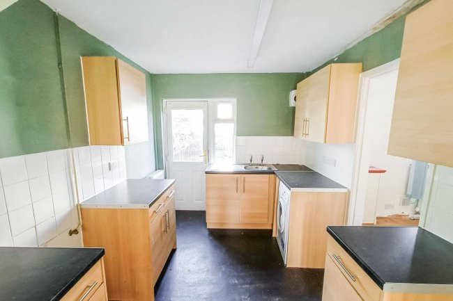 6 Trafford Gardens, Barrow, Clitheroe, Lancashire, BB7 9AX 2